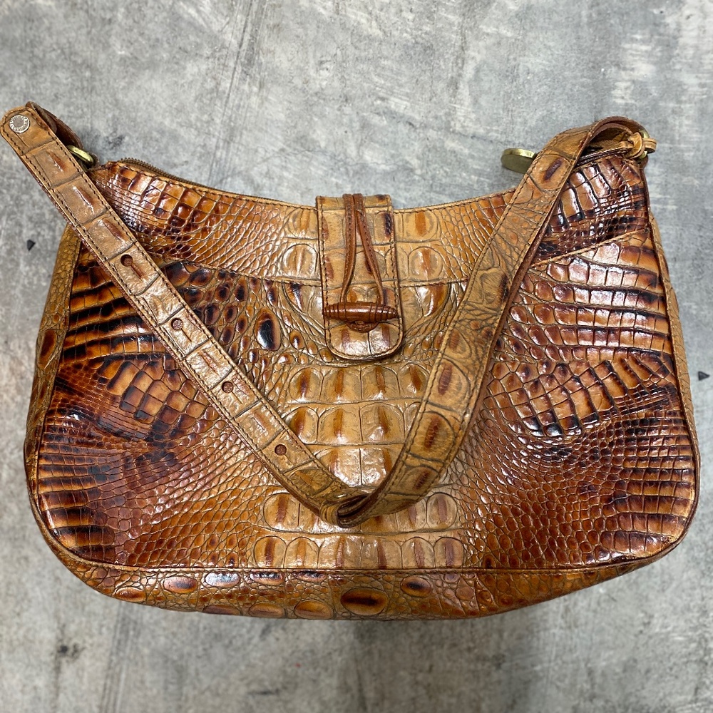 Brahmin Pecan color Purse with strap❤️
